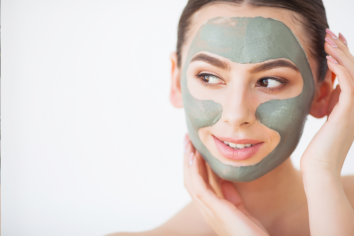 The Benefits of Clay for Your Skin and How to Choose the Right One