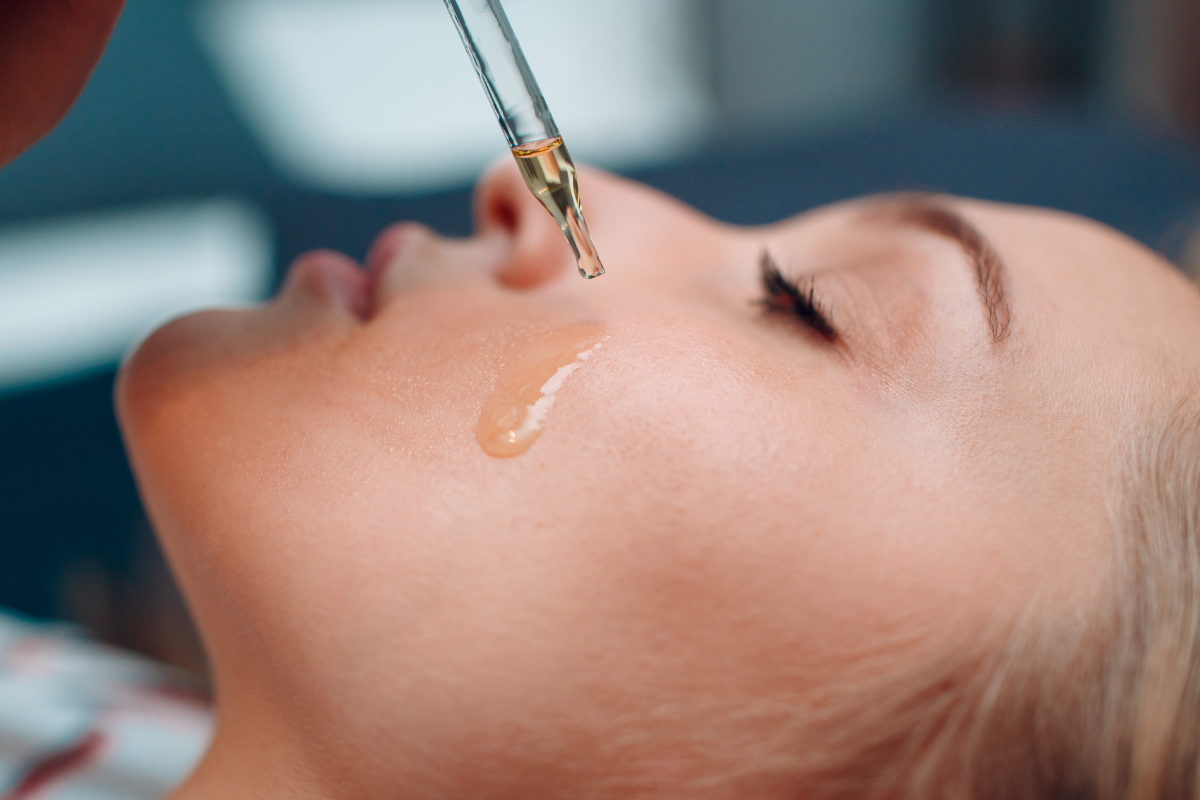 Facial Creams vs. Facial Oils: Knowing Which is the Right Pick