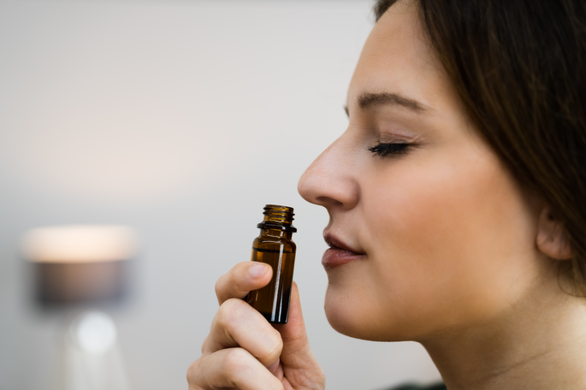 How to Become an Aromatherapist in Canada